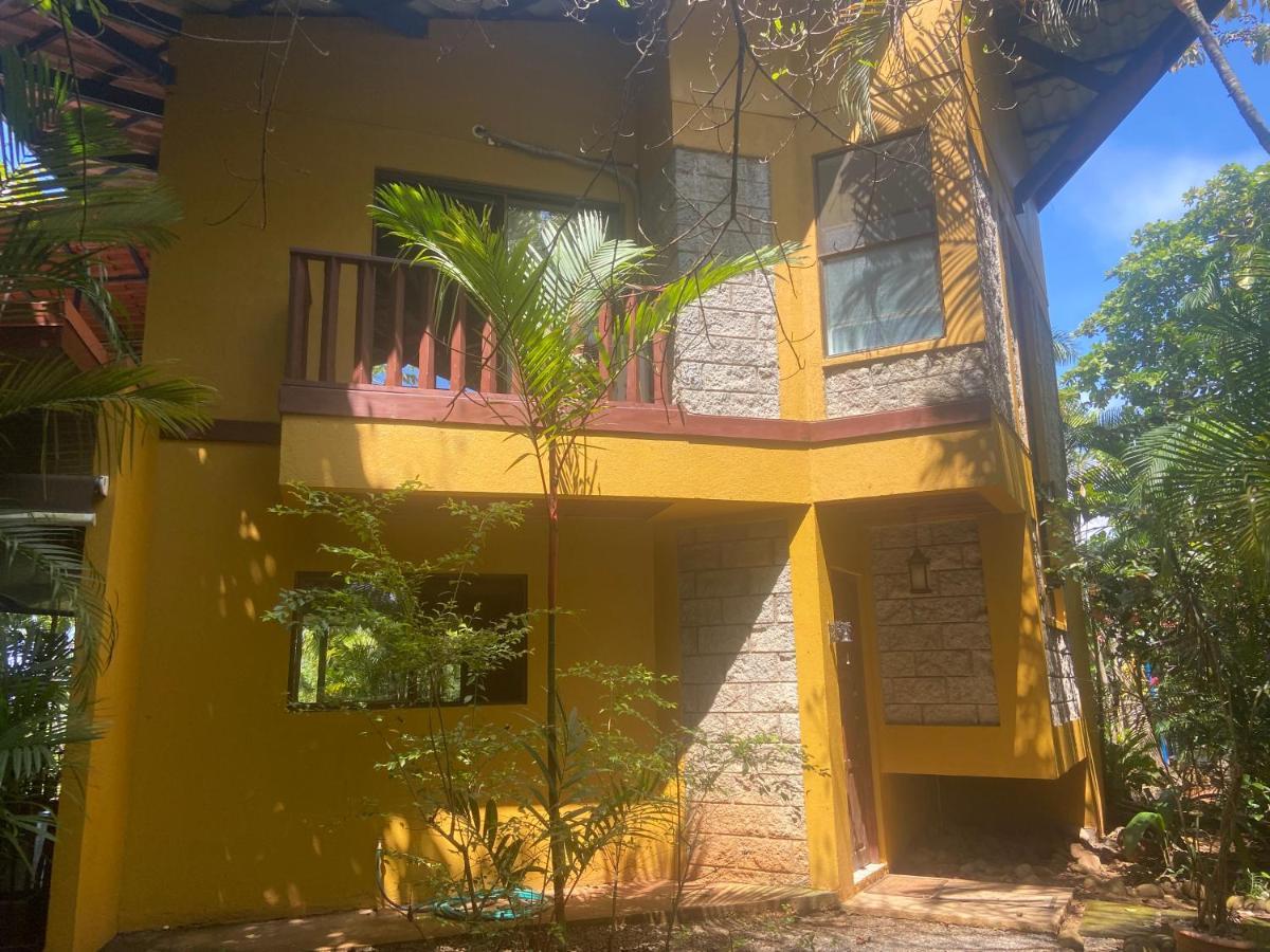 Casa De Veraneo Quinta Las Trillizas Esparza Bagian luar foto